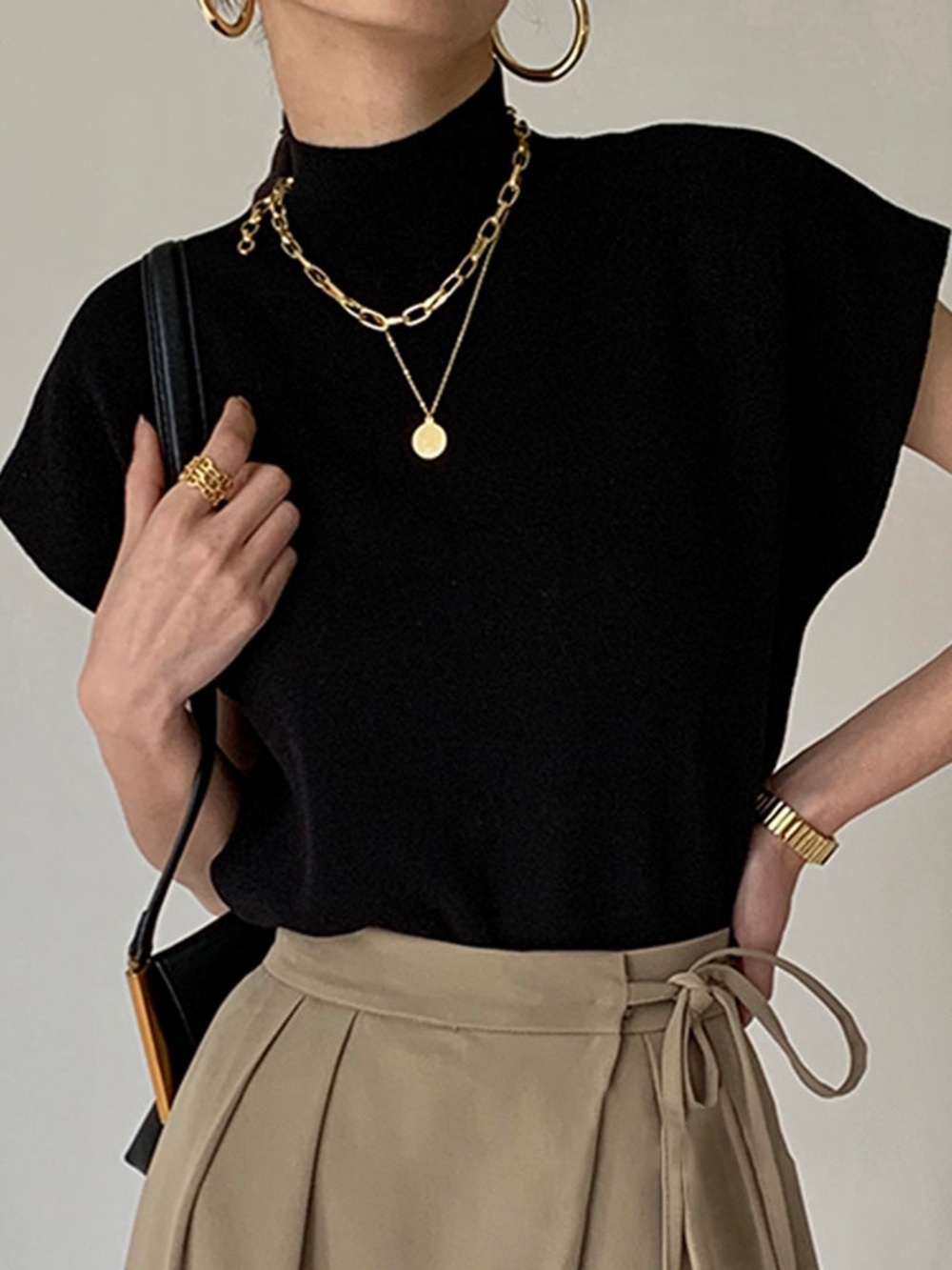 Commense Black Short Sleeves Mock Turtleneck Knit Top